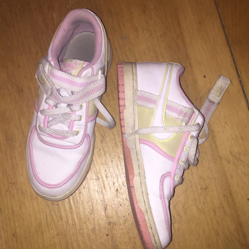 Vintage Nike Shoes